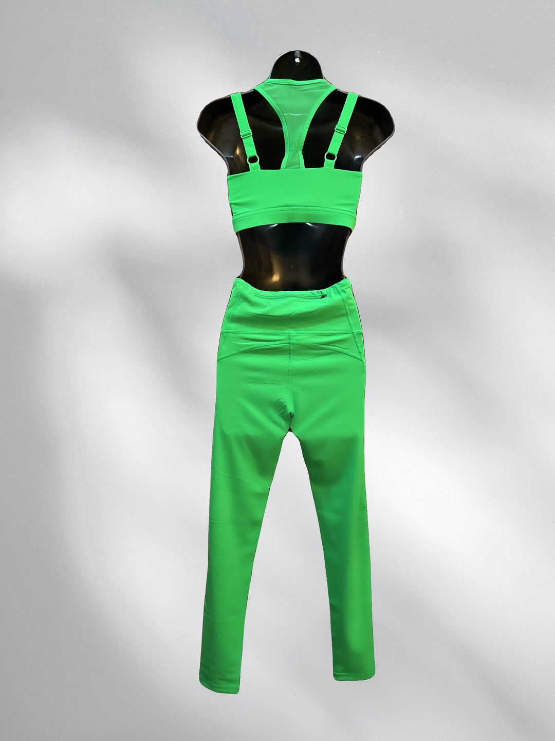 Vivid Green Essential Lycra-Blend Highwaist Leggings